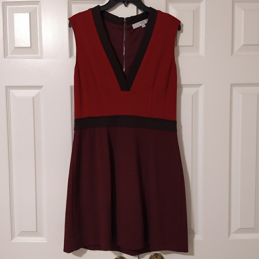 Bedo Femme Red Colorblock Vneck Sleeveless Dress